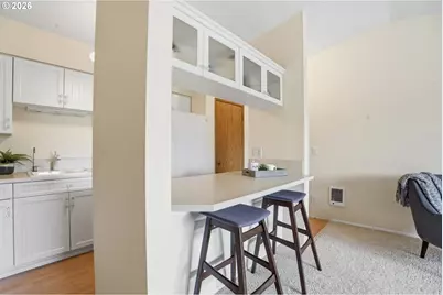 11040 SW Greenburg Rd #311, Tigard, OR 97223 - Photo 7