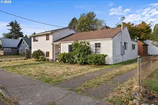 805 SE 139th Ave, Portland, OR 97233 - Photo 39