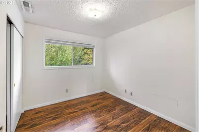 805 SE 139th Ave, Portland, OR 97233 - Photo 19