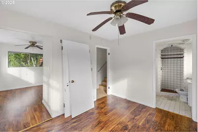 805 SE 139th Ave, Portland, OR 97233 - Photo 27