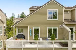 2649 NW Kennedy Ct, Portland, OR 97229 - Photo 3