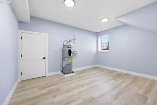 107 SE 3rd St, Troutdale, OR 97060 - Photo 33