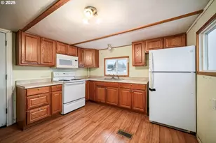 620 SE 2nd Ave, Canby, OR 97013 - Photo 17