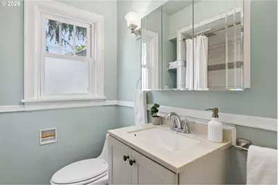 7215 N Denver Ave, Portland, OR 97217 - Photo 17