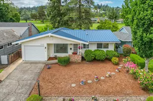 15935 SW Royalty Pkwy, King City, OR 97224 - Photo 1