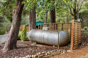 122 Carlos Ave, Rogue River, OR 97537 - Photo 29