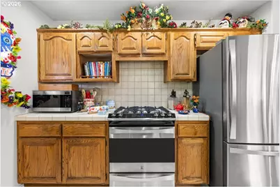 122 Carlos Ave, Rogue River, OR 97537 - Photo 11