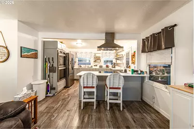 1064 E Taylor Ave, Cottage Grove, OR 97424 - Photo 7