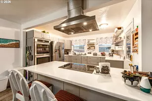 1064 E Taylor Ave, Cottage Grove, OR 97424 - Photo 9