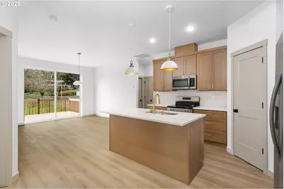 2333 W Castleman St, Longview, WA 98632 - Photo 7