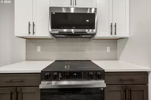 272 NW Mawrcrest Ave, Gresham, OR 97030 - Photo 15