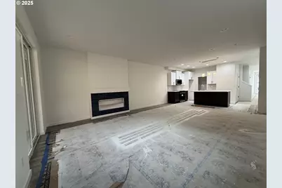 272 NW Mawrcrest Ave, Gresham, OR 97030 - Photo 9