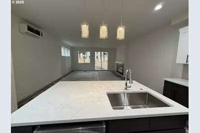 272 NW Mawrcrest Ave, Gresham, OR 97030 - Photo 7