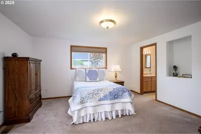 695 SW Westview Dr, McMinnville, OR 97128 - Photo 21