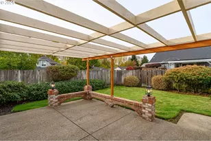 695 SW Westview Dr, McMinnville, OR 97128 - Photo 33