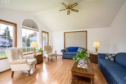 695 SW Westview Dr, McMinnville, OR 97128 - Photo 7