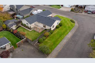 695 SW Westview Dr, McMinnville, OR 97128 - Photo 45