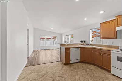 1050 Broadway Ave, Winchester Bay, OR 97467 - Photo 13
