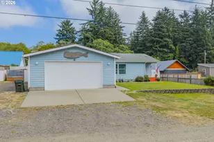 1050 Broadway Ave, Winchester Bay, OR 97467 - Photo 43