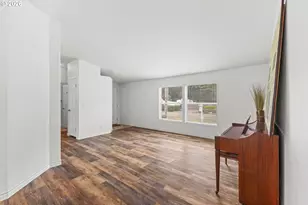 1050 Broadway Ave, Winchester Bay, OR 97467 - Photo 7