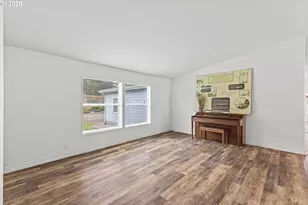 1050 Broadway Ave, Winchester Bay, OR 97467 - Photo 5