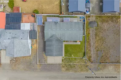 1050 Broadway Ave, Winchester Bay, OR 97467 - Photo 3