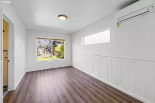 1300 Daisy Ln, Grants Pass, OR 97527 - Photo 13