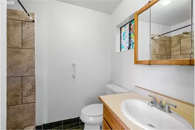 1300 Daisy Ln, Grants Pass, OR 97527 - Photo 15