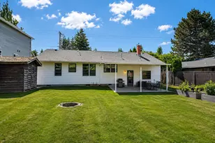 1420 SE 117th Ave, Portland, OR 97216 - Photo 3