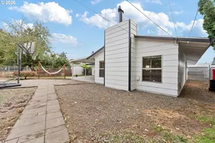 17929 SE Clay St, Portland, OR 97233 - Photo 33