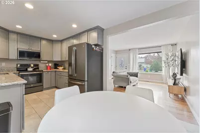 17929 SE Clay St, Portland, OR 97233 - Photo 9