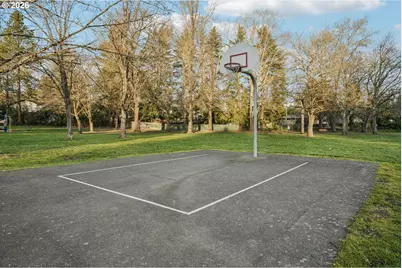 16010 SE Lisa Ln, Milwaukie, OR 97267 - Photo 35