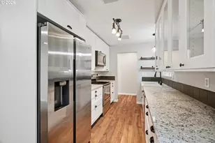 16010 SE Lisa Ln, Milwaukie, OR 97267 - Photo 11