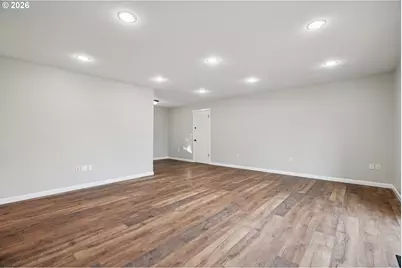 16010 SE Lisa Ln, Milwaukie, OR 97267 - Photo 7