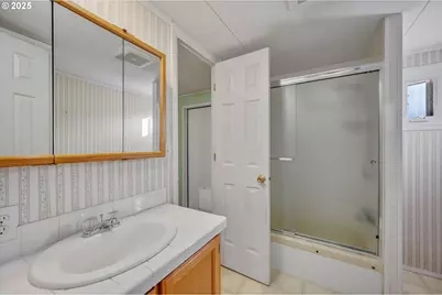 4730 Auburn Rd #158, Salem, OR 97301 - Photo 17