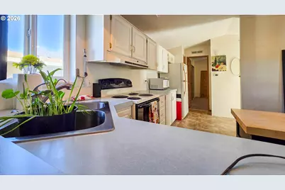 1200 E Central Ave #128, Sutherlin, OR 97479 - Photo 9