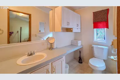 1200 E Central Ave #128, Sutherlin, OR 97479 - Photo 15