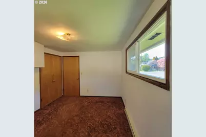 47858 W 1st St, Oakridge, OR 97463 - Photo 21