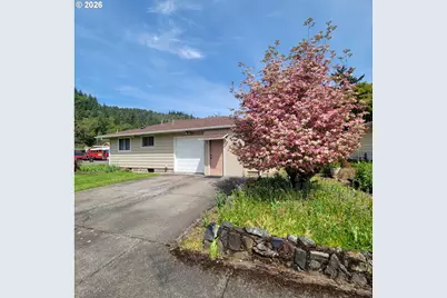 47858 W 1st St, Oakridge, OR 97463 - Photo 7