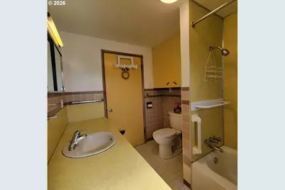 47858 W 1st St, Oakridge, OR 97463 - Photo 23