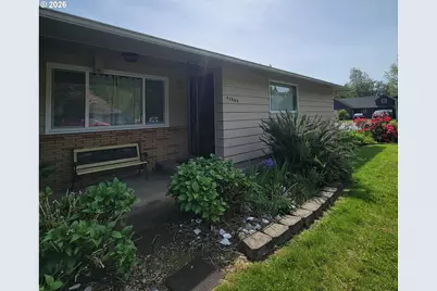 47858 W 1st St, Oakridge, OR 97463 - Photo 5