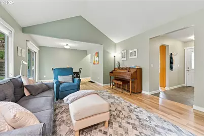 14310 SW Wilson Ct, Beaverton, OR 97008 - Photo 9