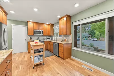 14310 SW Wilson Ct, Beaverton, OR 97008 - Photo 15