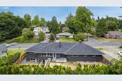 5775 SE Cesar E Chavez Blvd, Portland, OR 97202 - Photo 43