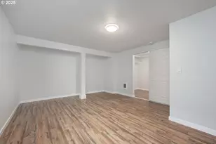 5775 SE Cesar E Chavez Blvd, Portland, OR 97202 - Photo 33