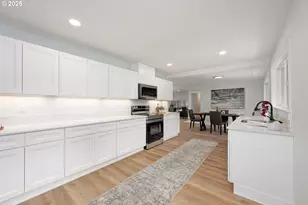 5775 SE Cesar E Chavez Blvd, Portland, OR 97202 - Photo 7