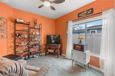 721 Oriental Ct, Molalla, OR 97038 - Photo 25