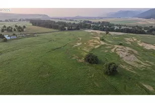 74822 Lower Diamond Ln, Wallowa, OR 97885 - Photo 11