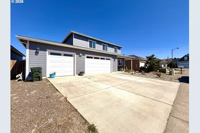 1857 Cabezon Ct, North Bend, OR 97459 - Photo 1