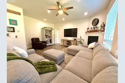 1857 Cabezon Ct, North Bend, OR 97459 - Photo 15